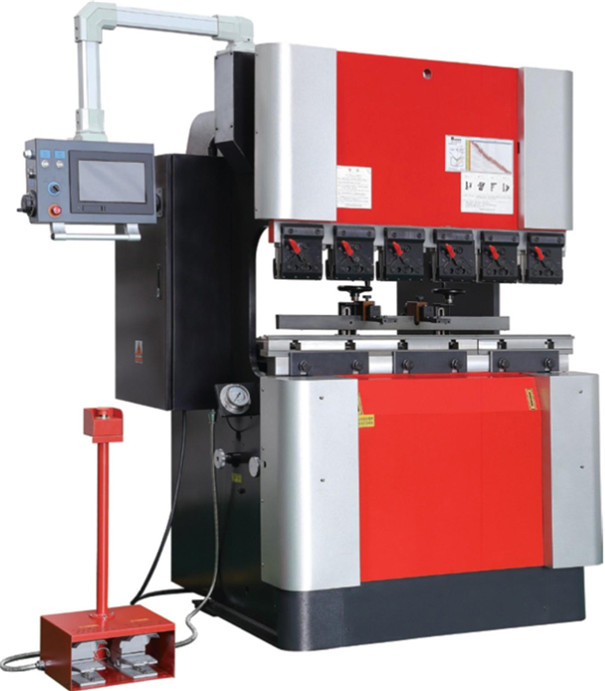 下動(dòng)式折彎?rùn)C(jī) 下動(dòng)式折彎?rùn)C(jī)