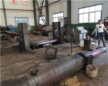 液壓三輥卷板機(jī)大修改造